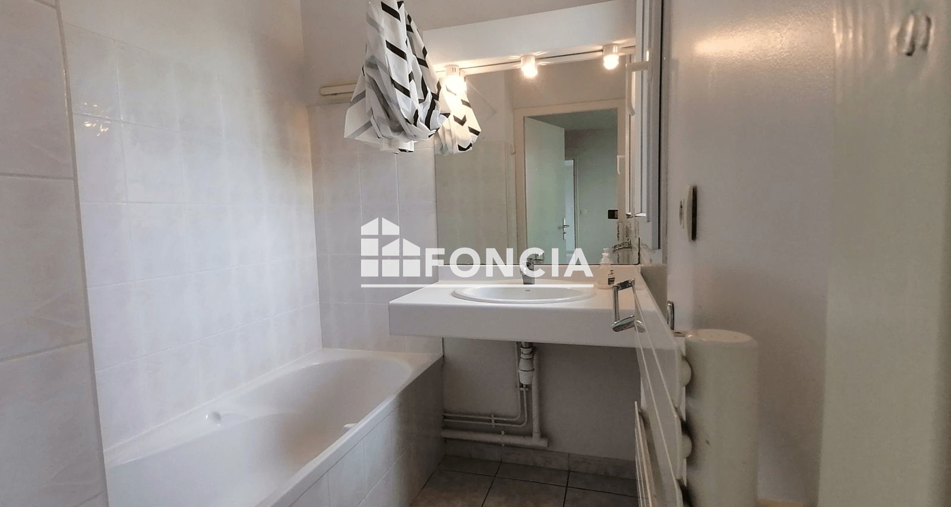 Appartement à louer, 40m², Grenoble