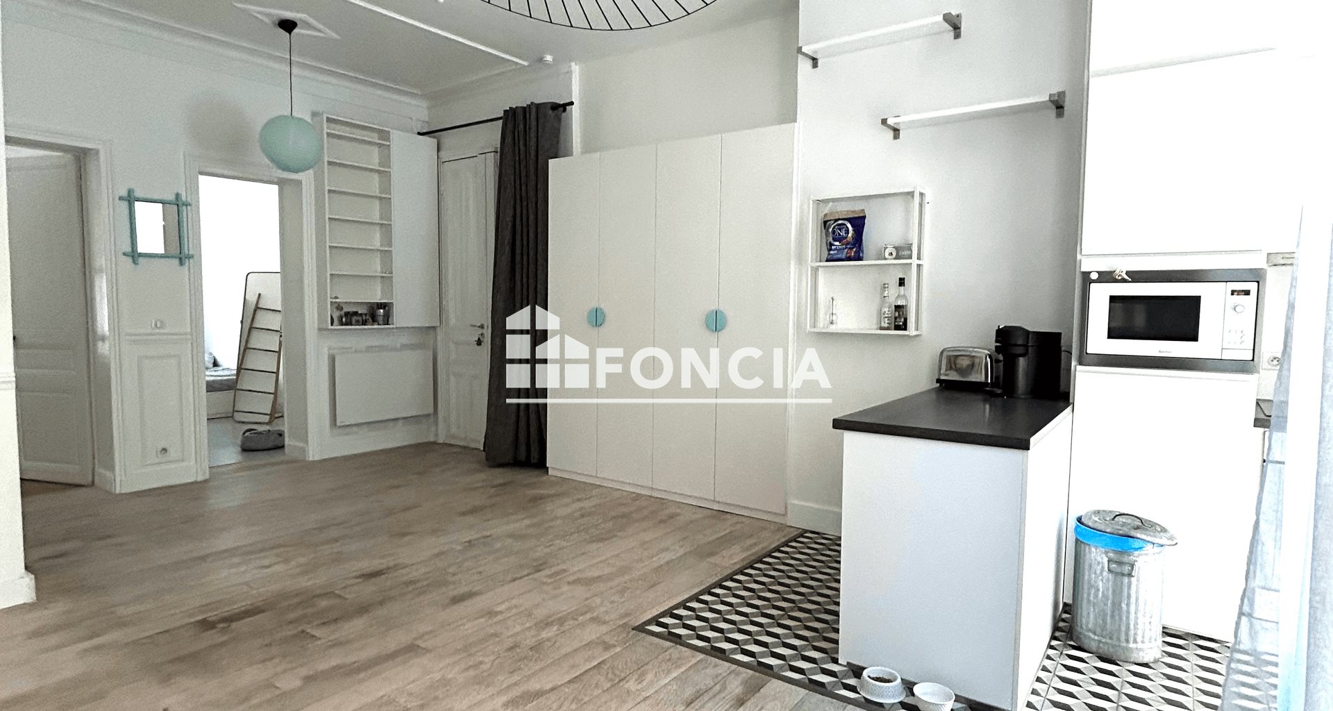 Appartement à louer, 65m², Paris 17ème