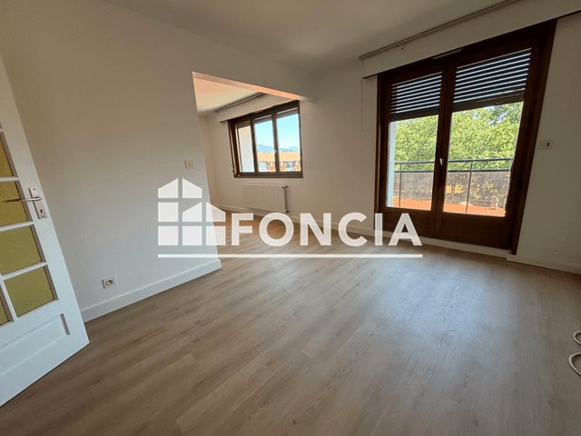 Appartement à louer, 75m², Reignier-Esery