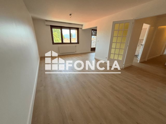Appartement à louer, 75m², Reignier-Esery