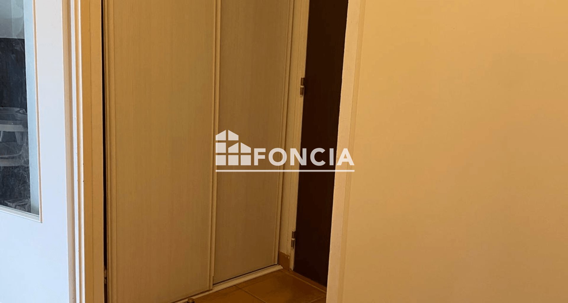 Appartement à louer, 38m², Massy