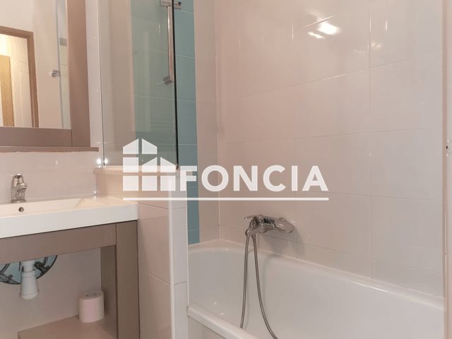Appartement à louer, 26m², Cannes-la-Bocca