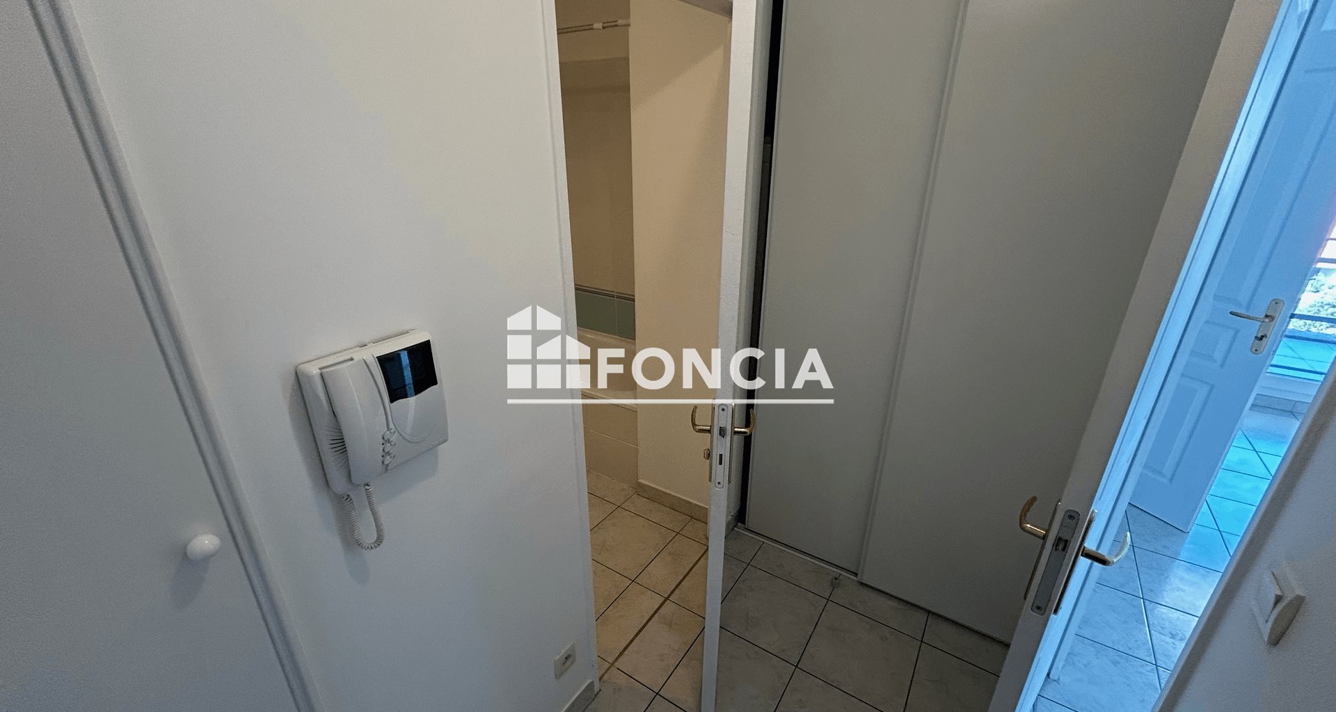 Appartement à louer, 41m², Meyzieu