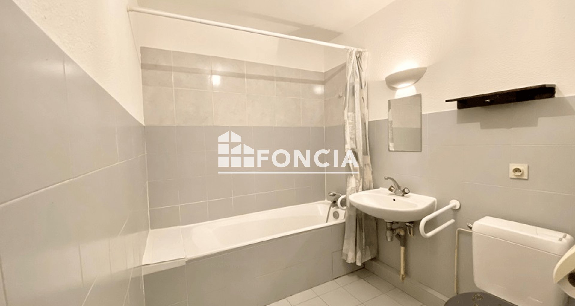 Appartement à louer, 29m², Saint-Julien-en-Genevois