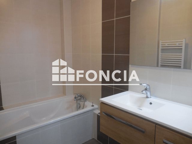 Appartement à louer, 78m², Lanester