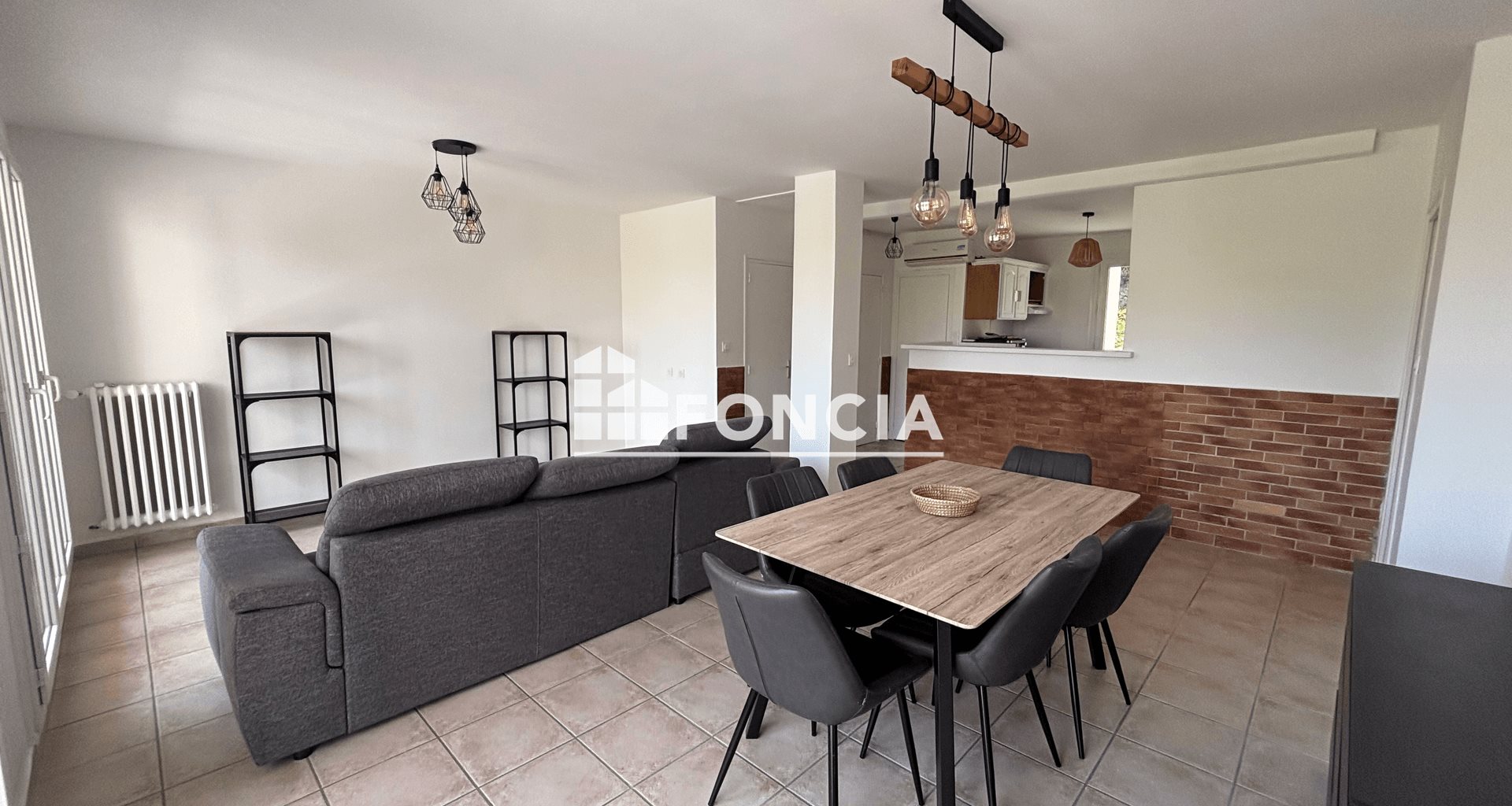 Appartement à louer, 68m², Bourg-Saint-Andéol