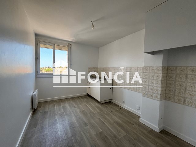 Appartement à louer, 25m², Berre-l'Etang