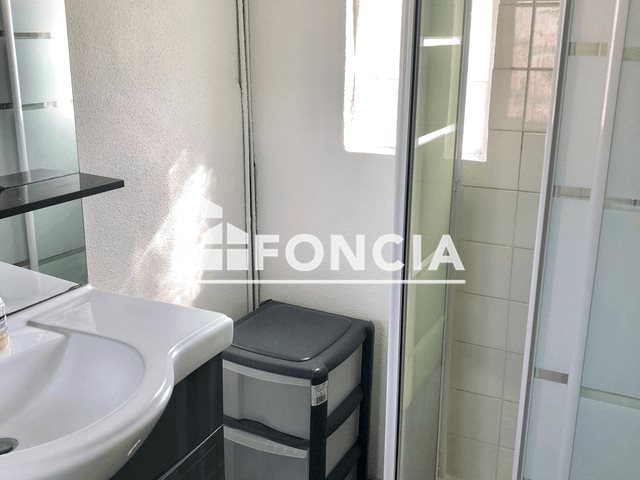 Appartement à louer, 24m², Nîmes