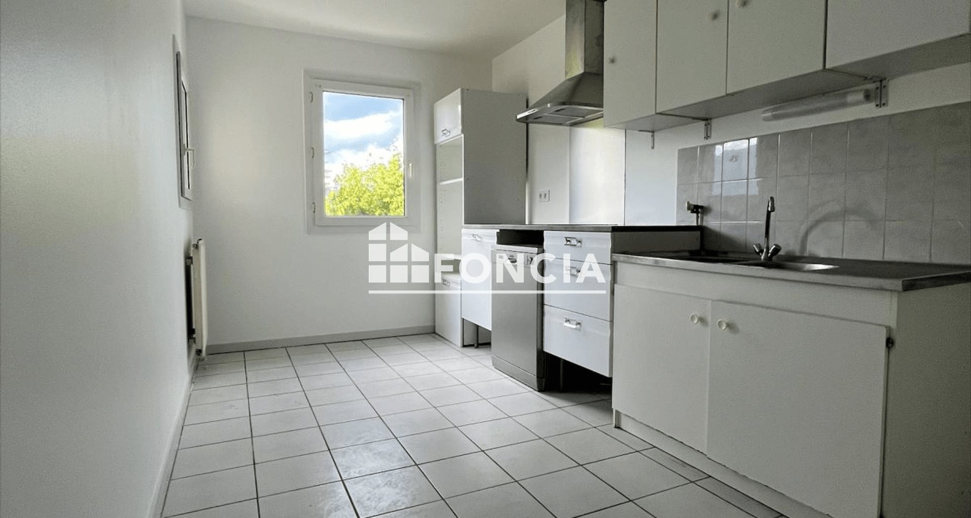 Appartement à louer, 72m², Gières
