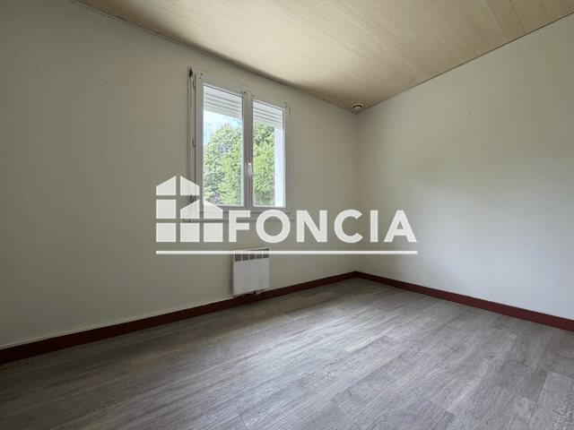 Maison à louer, 49m², Landudal