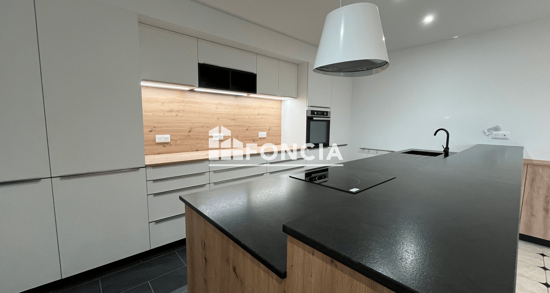 Appartement à louer, 161m², Niort