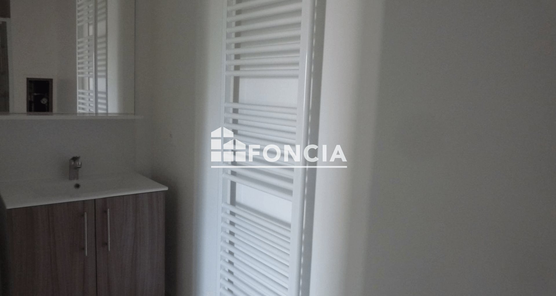 Appartement à louer, 41m², Melun