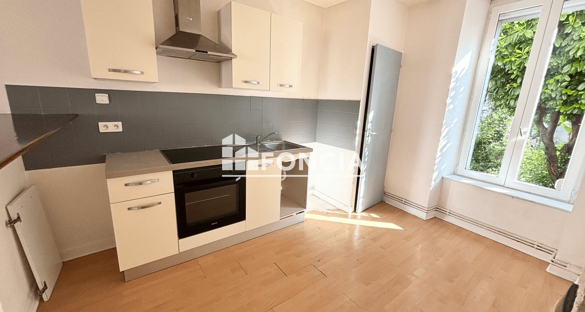 Appartement à louer, 45m², Tain-l'Hermitage