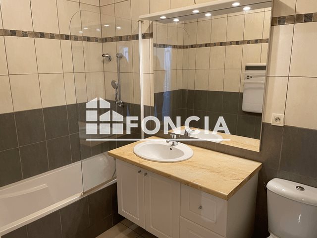 Appartement à louer, 64m², Lombez