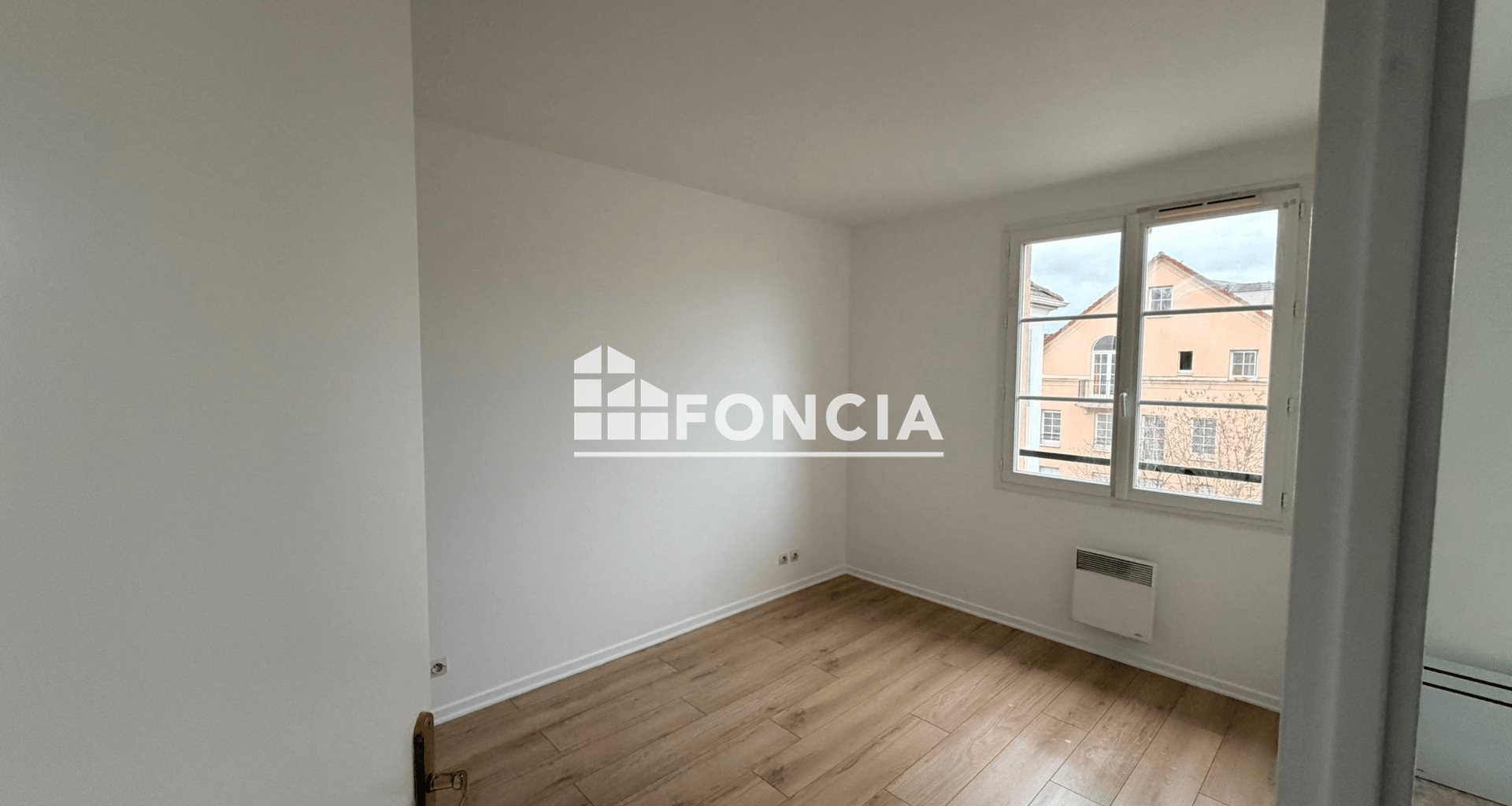 Appartement à louer, 35m², Cergy