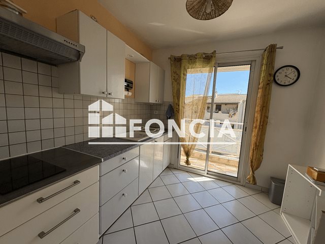 Appartement à louer, 52m², Garons