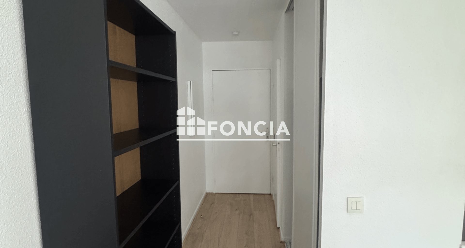 Appartement à louer, 18m², Courbevoie