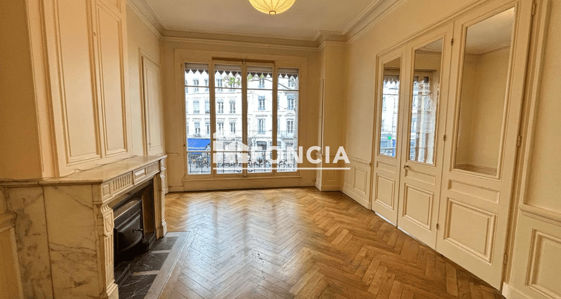 Appartement à louer, 140m², Lyon 7ème