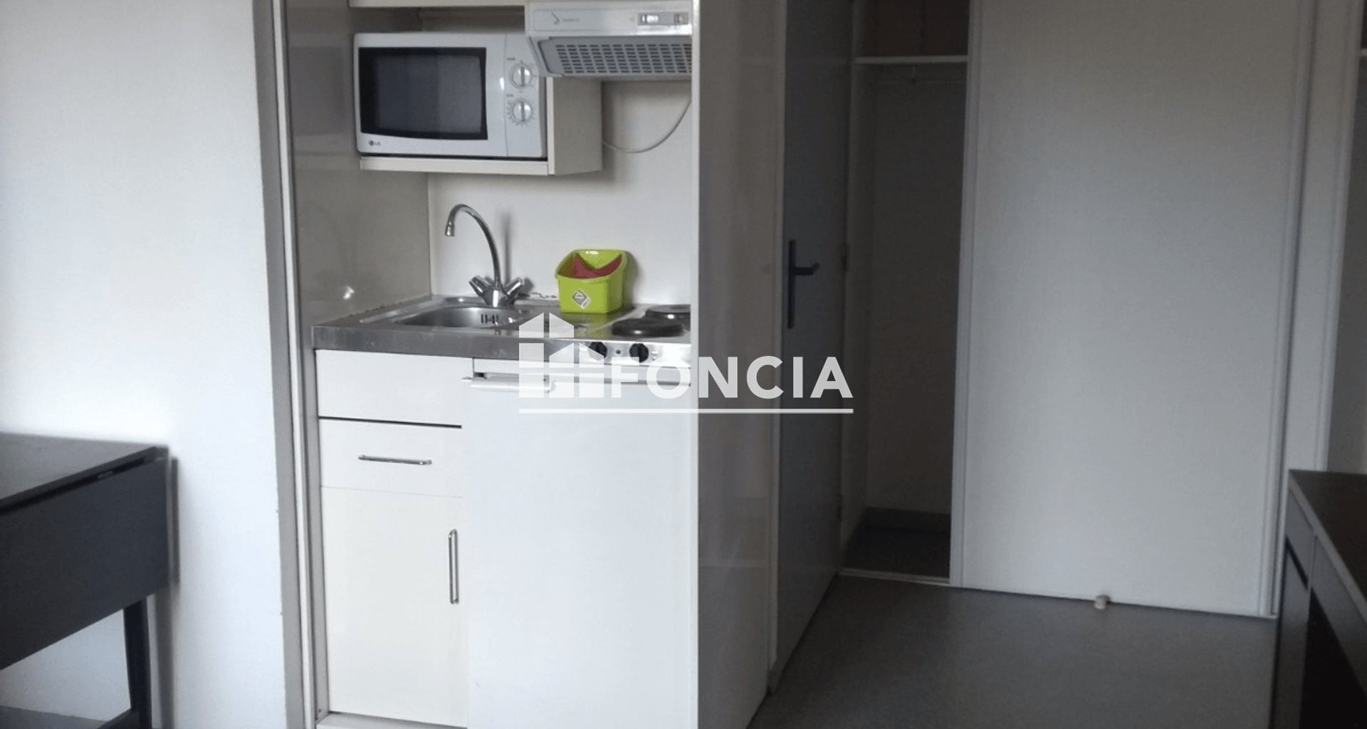 Appartement à louer, 18m², Elancourt