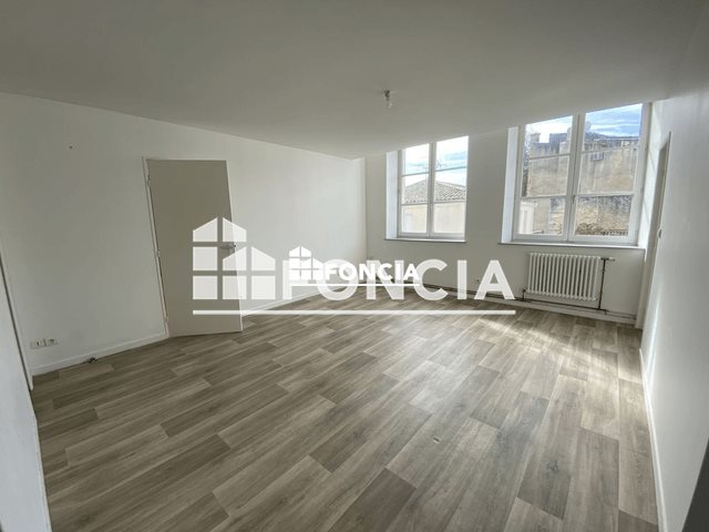 Appartement à louer, 61m², Rochefort