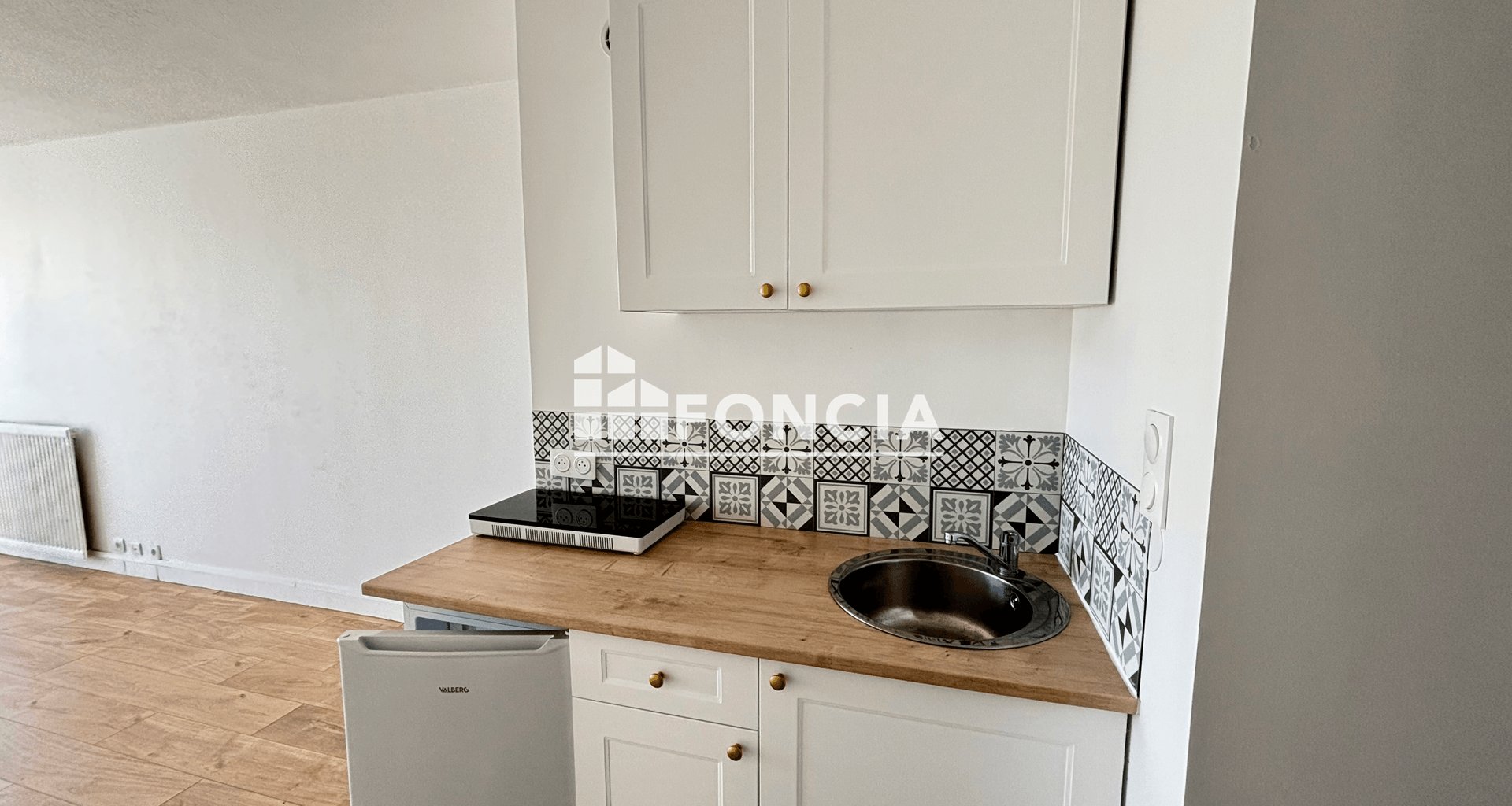 Appartement à louer, 26m², Paris 18ème