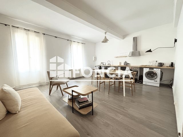 Appartement à louer, 78m², Arles