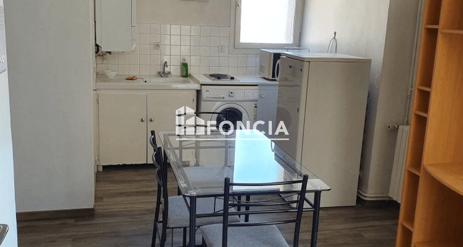Appartement à louer, 25m², Pont-Evêque