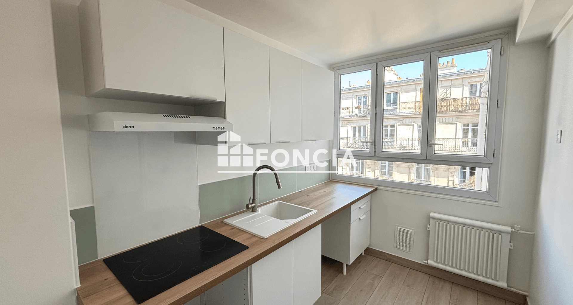 Appartement à louer, 57m², Paris 18ème