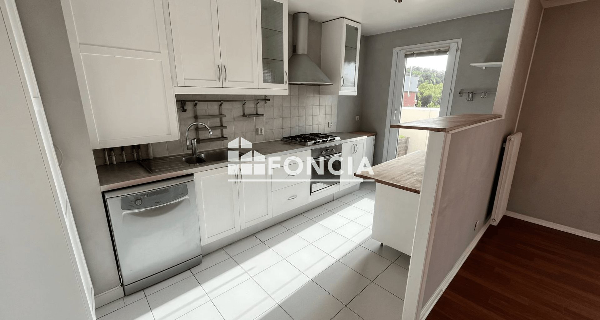 Appartement à louer, 84m², Elancourt