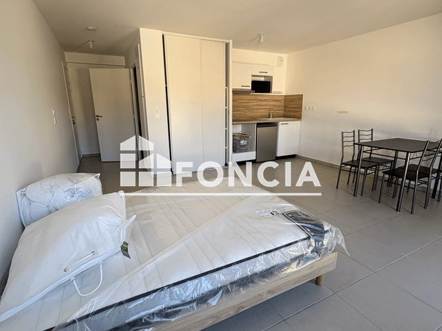 Appartement à louer, 33m², Saint-Brès