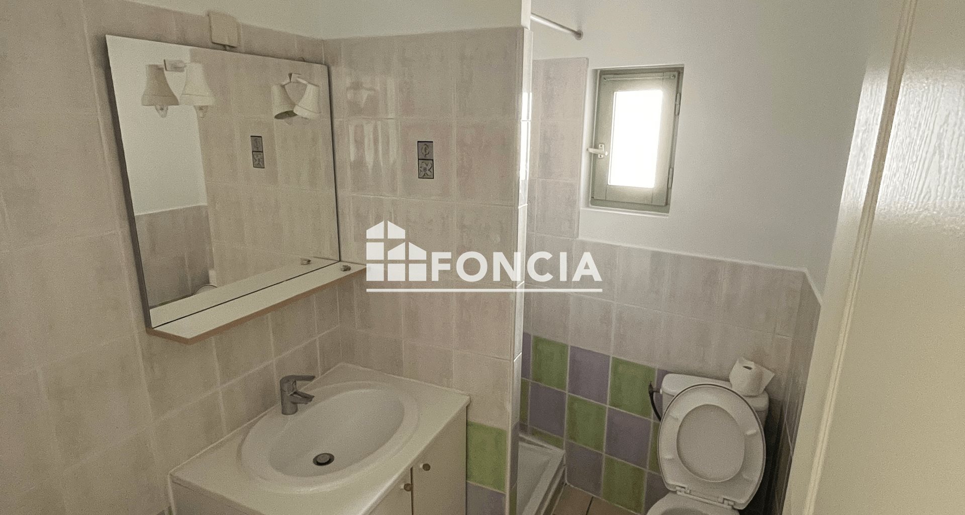 Appartement à louer, 53m², Donzère