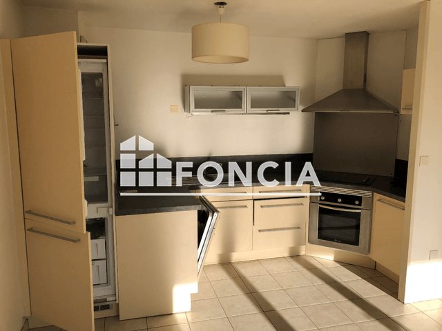 Appartement à louer, 64m², Saint-Cyr-sur-Mer