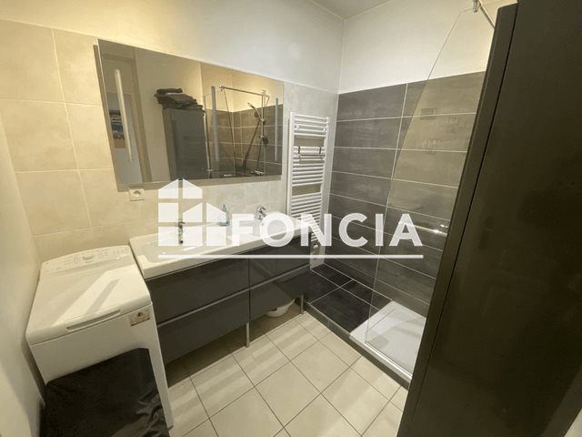Appartement à louer, 77m², Evian-les-Bains