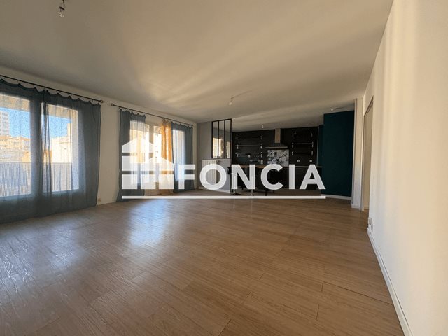 Appartement à louer, 81m², Les Abymes