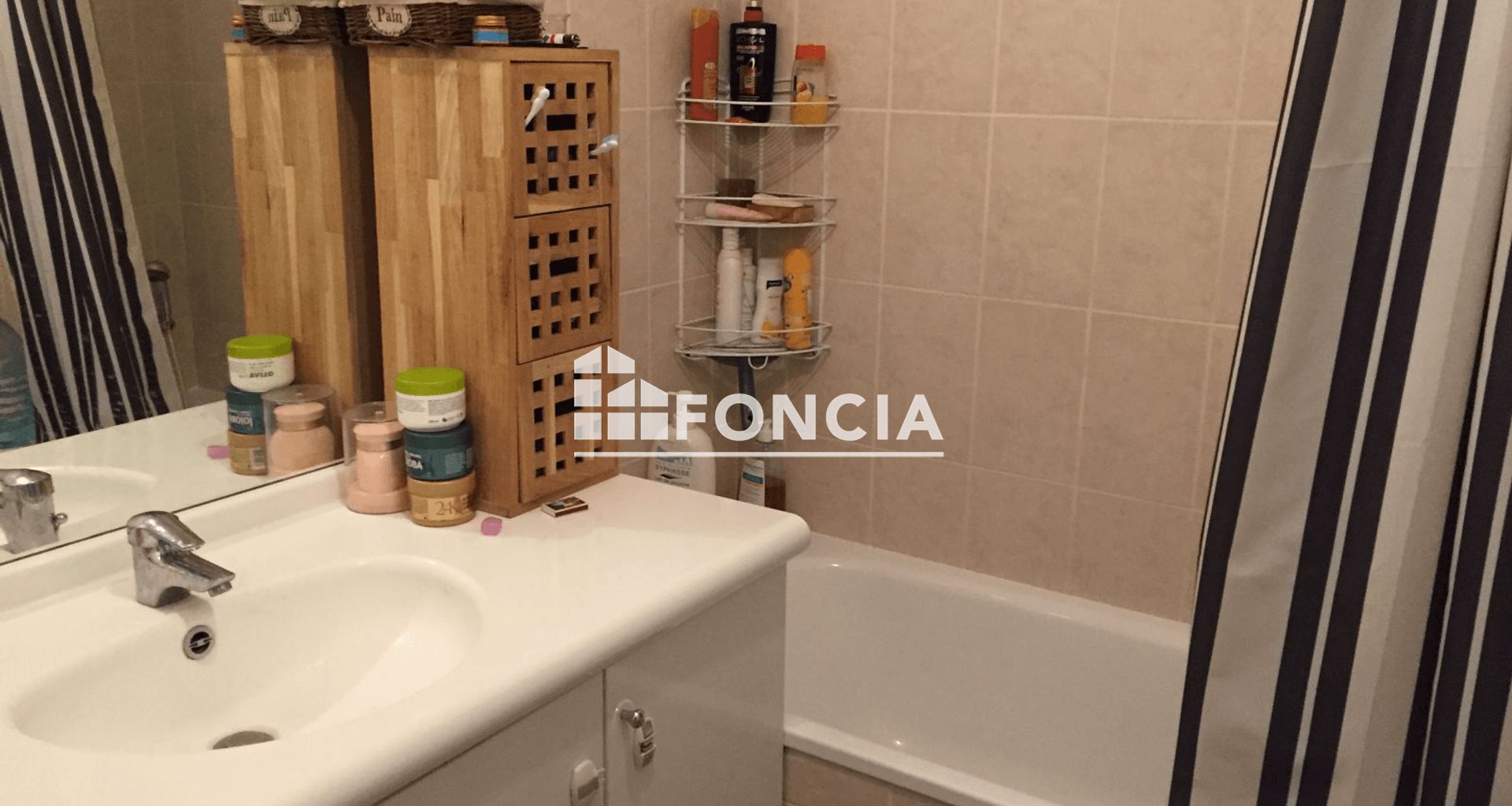 Appartement à louer, 64m², Emerainville