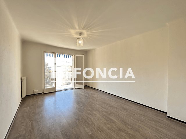 Appartement à louer, 58m², Antibes