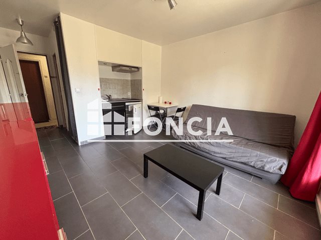 Appartement à louer, 18m², Evreux