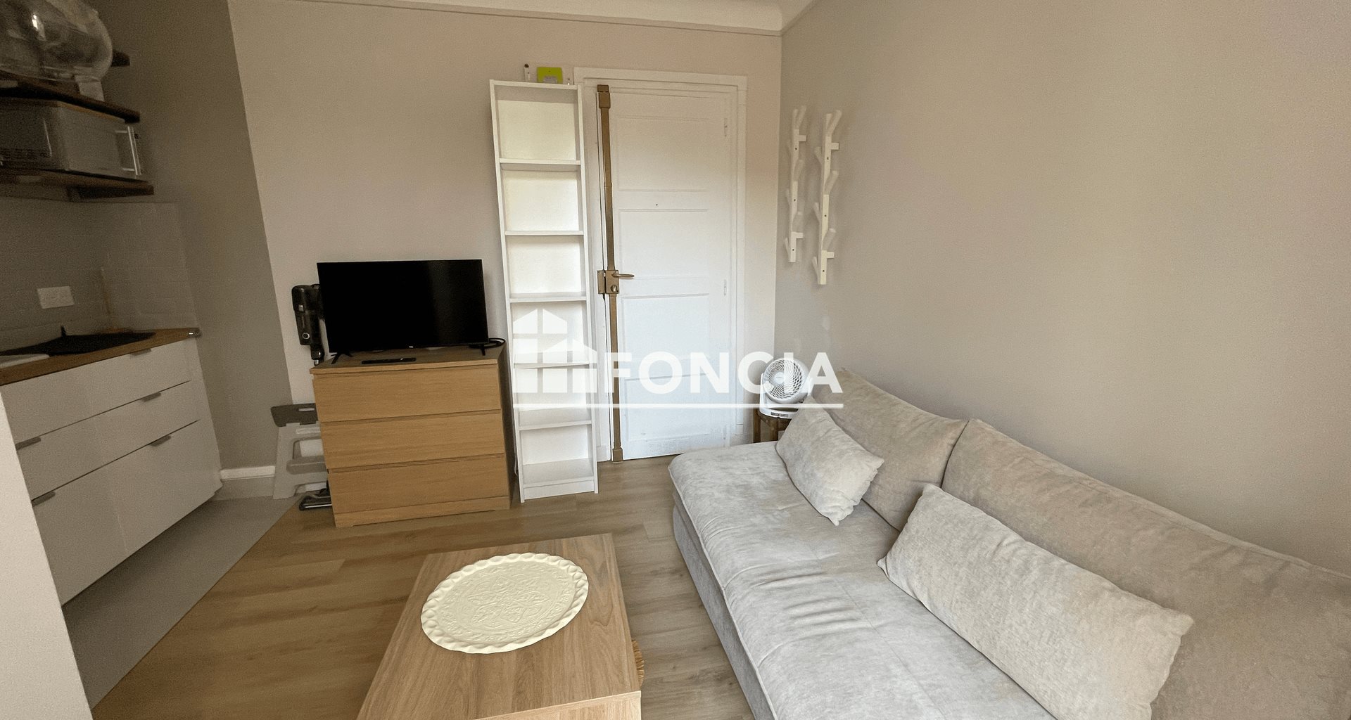 Appartement à louer, 14m², Paris 15ème