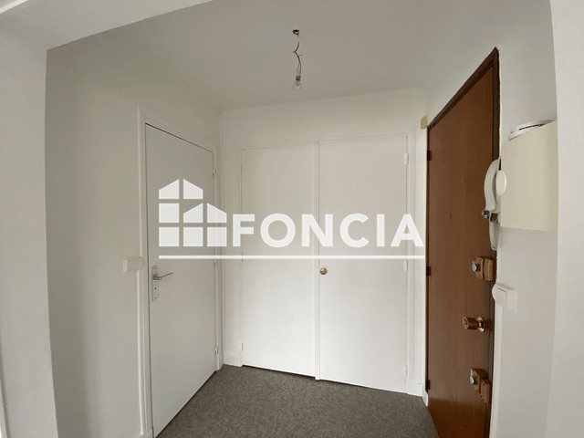 Appartement à louer, 26m², Charleville-Mézières