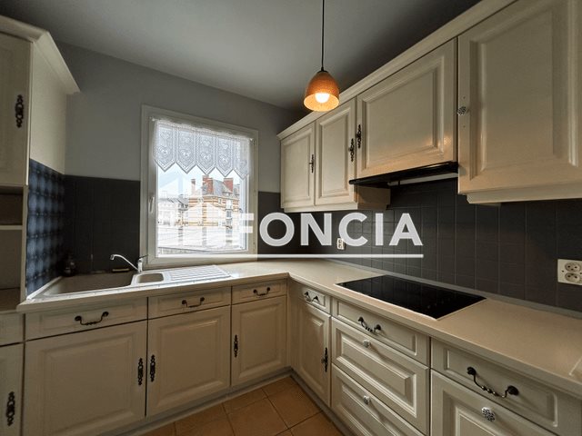 Appartement à louer, 57m², Lisieux