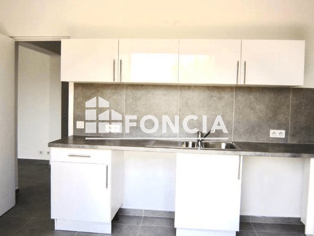 Appartement à louer, 62m², La Roquette-sur-Siagne