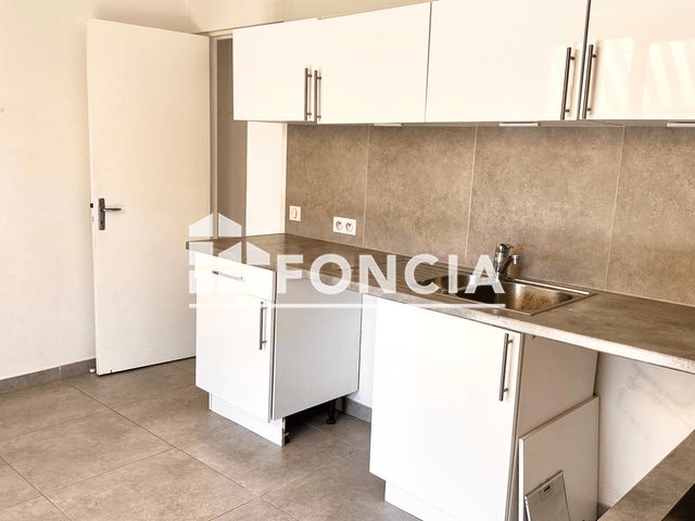 Appartement à louer, 62m², La Roquette-sur-Siagne