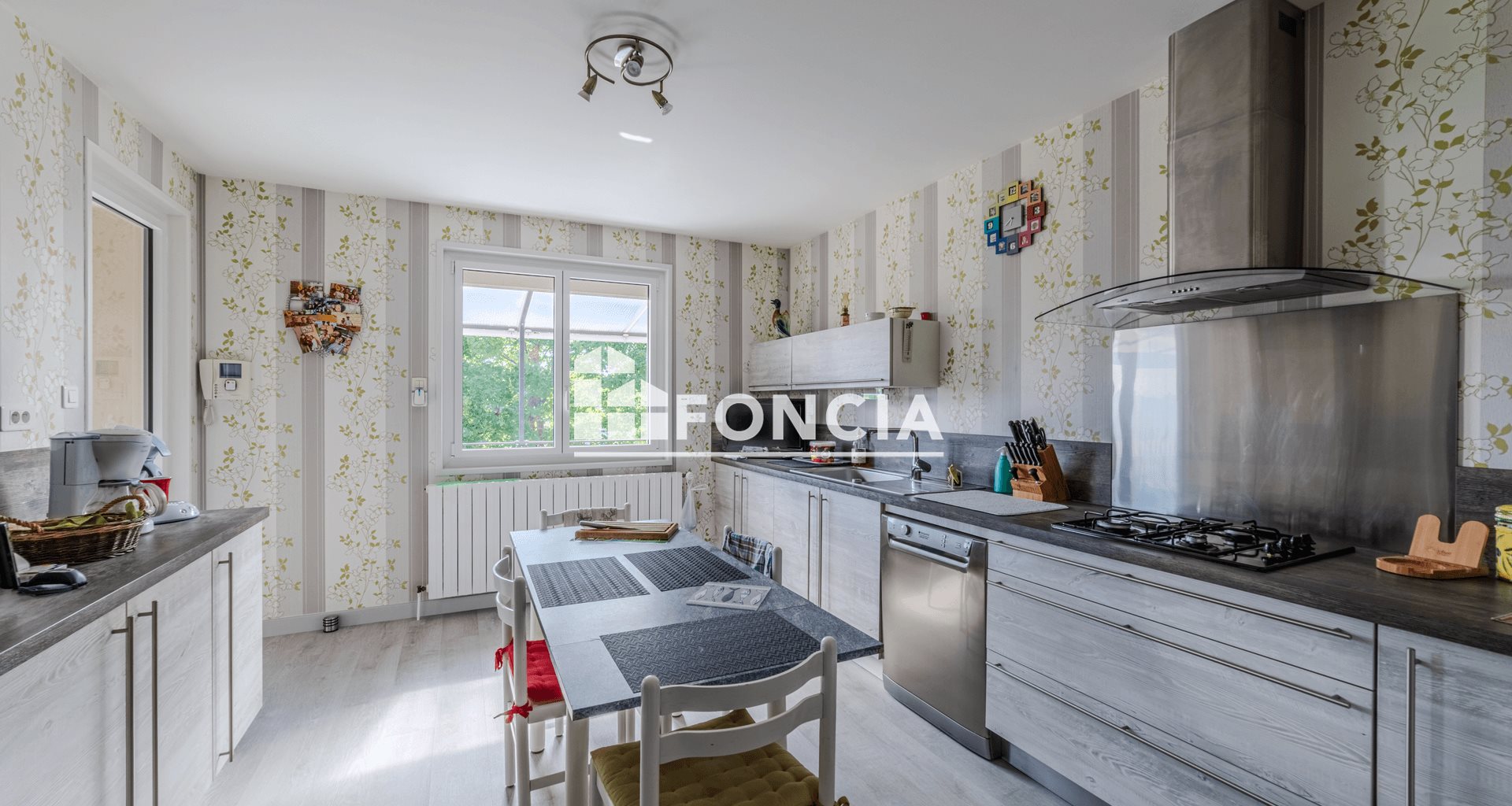 Maison à vendre, 141m², Balbigny