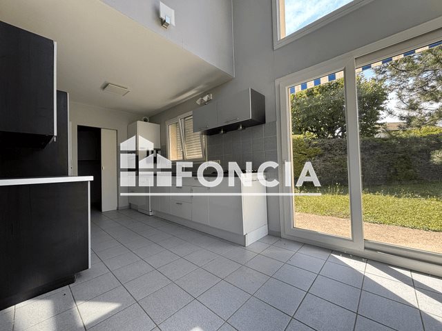 Maison à louer, 135m², Varces-Allières-et-Risset