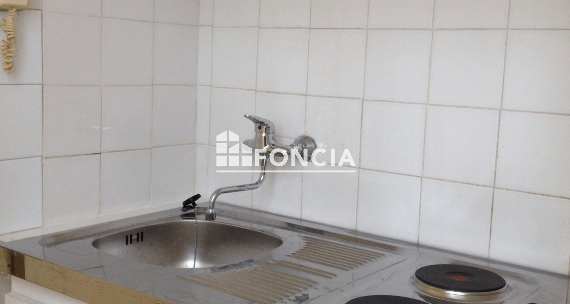 Appartement à louer, 18m², Courbevoie