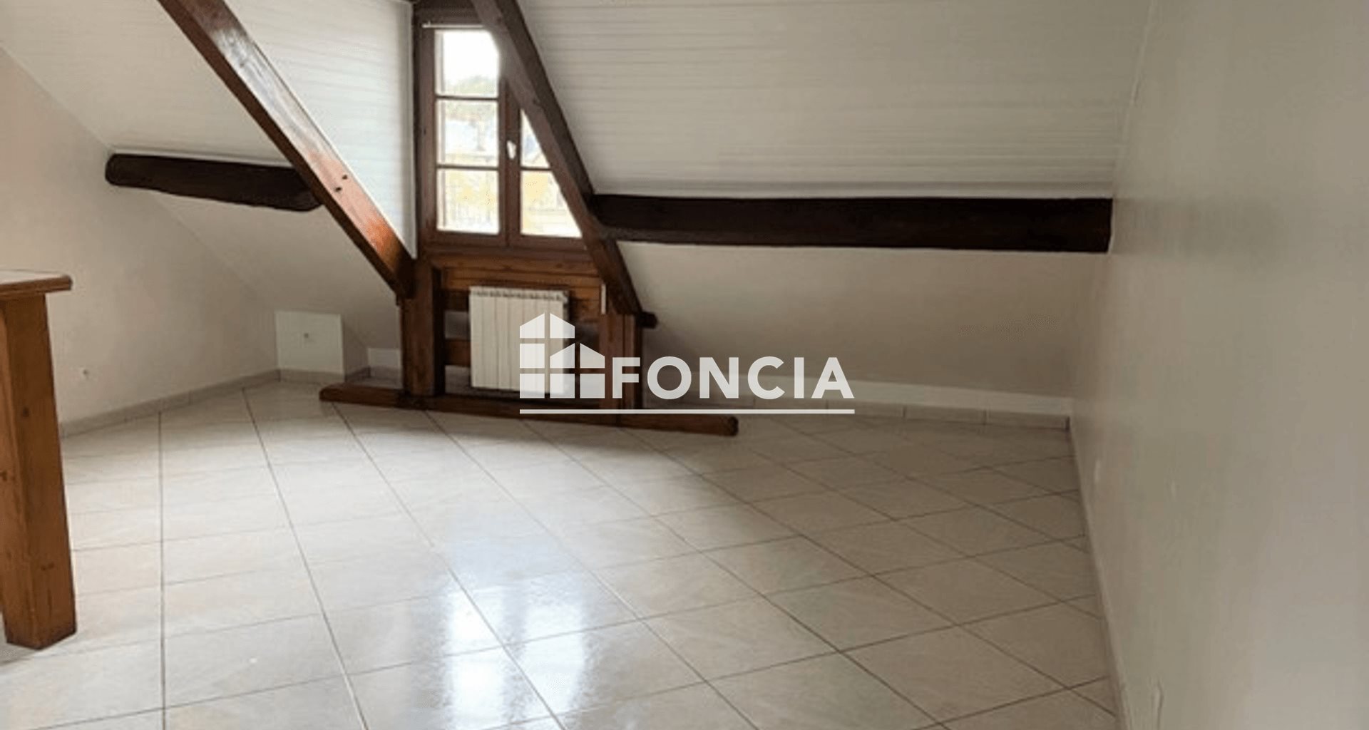 Appartement à louer, 24m², Etampes