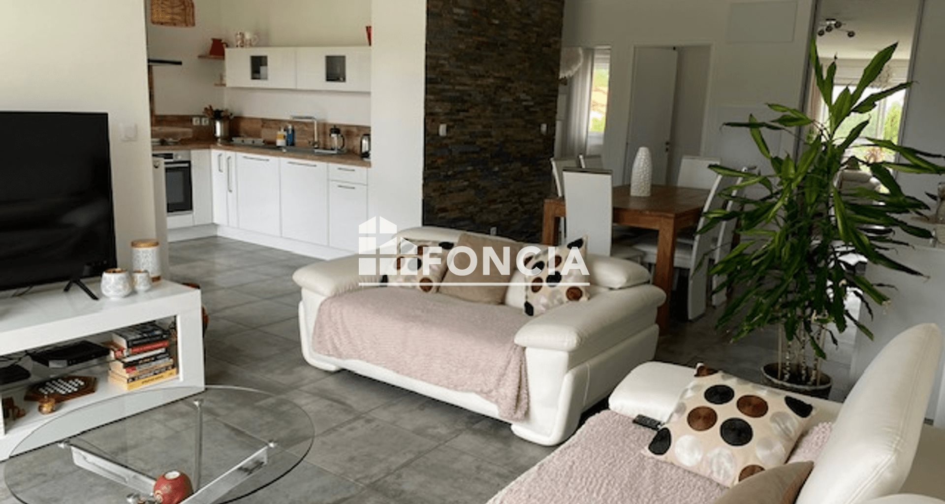 Appartement à louer, 70m², Bougé-Chambalud
