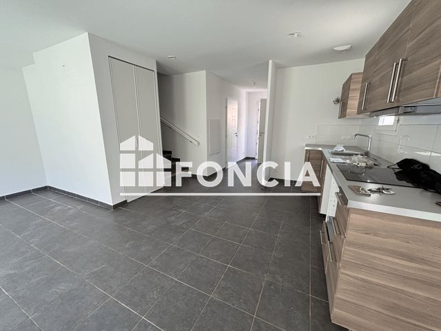 Maison à louer, 88m², Cuers