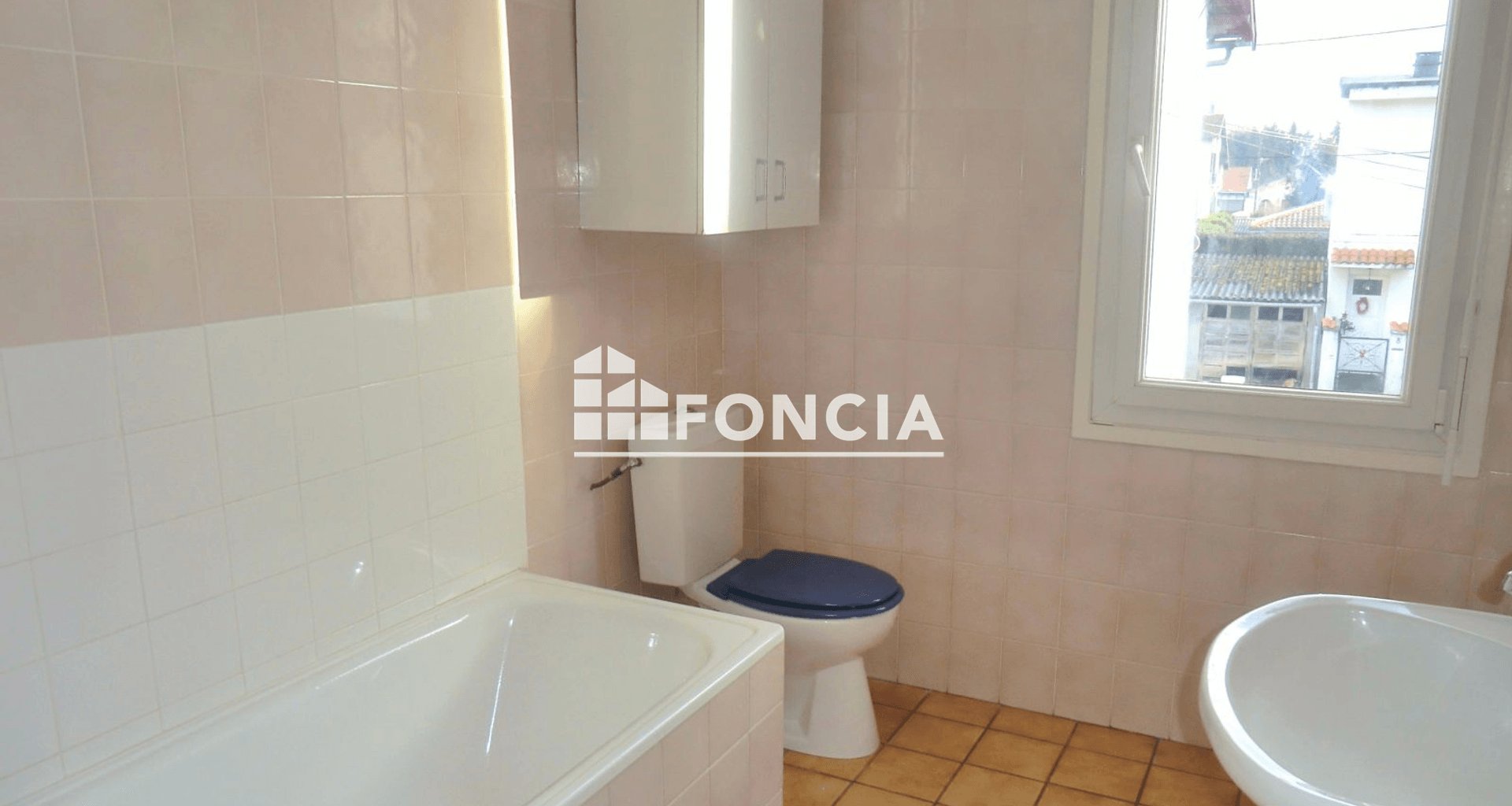 Appartement à louer, 77m², Lourdes
