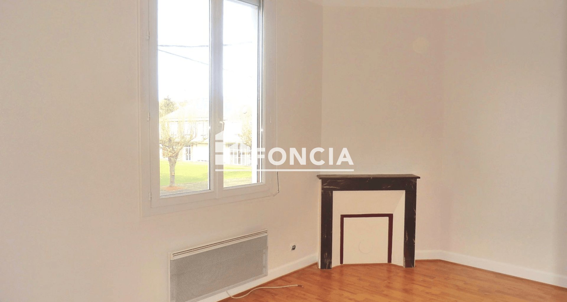 Appartement à louer, 77m², Lourdes
